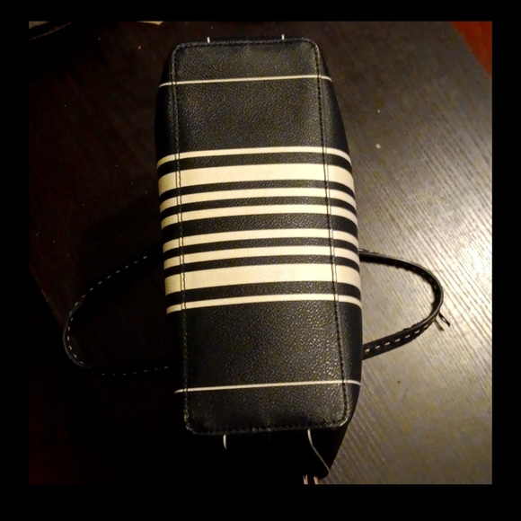 Tory Burch Crossbody Or Shoulder Tote, Striped in Black and White (EUC) - Picture 6 of 16